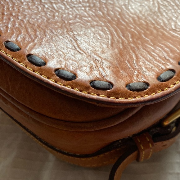 Dooney and Bourke Florentine genuine leather full flap saddle bag - Picture 6 of 16